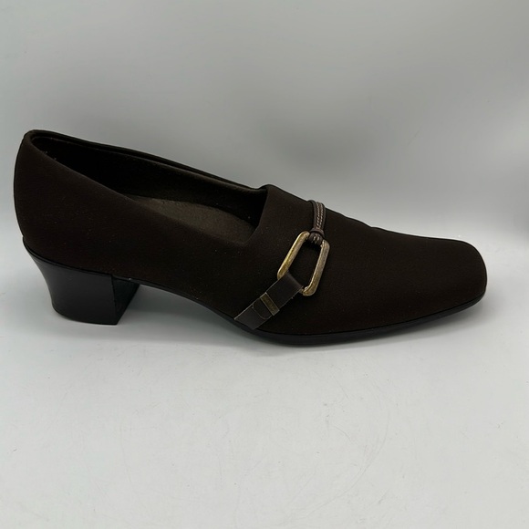 Munro | Shoes | Munro Cindi Grayish Green Block Heel  Munro American brown Cindi block heel pumps, size 7M
